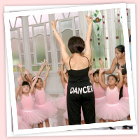 Pre-school students learning to follow the rhythm